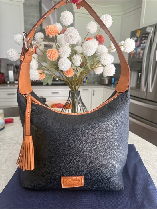 Dooney & Bourke Handbags - Dooney & Bourke Patterson Leather Paige Hobo Sac